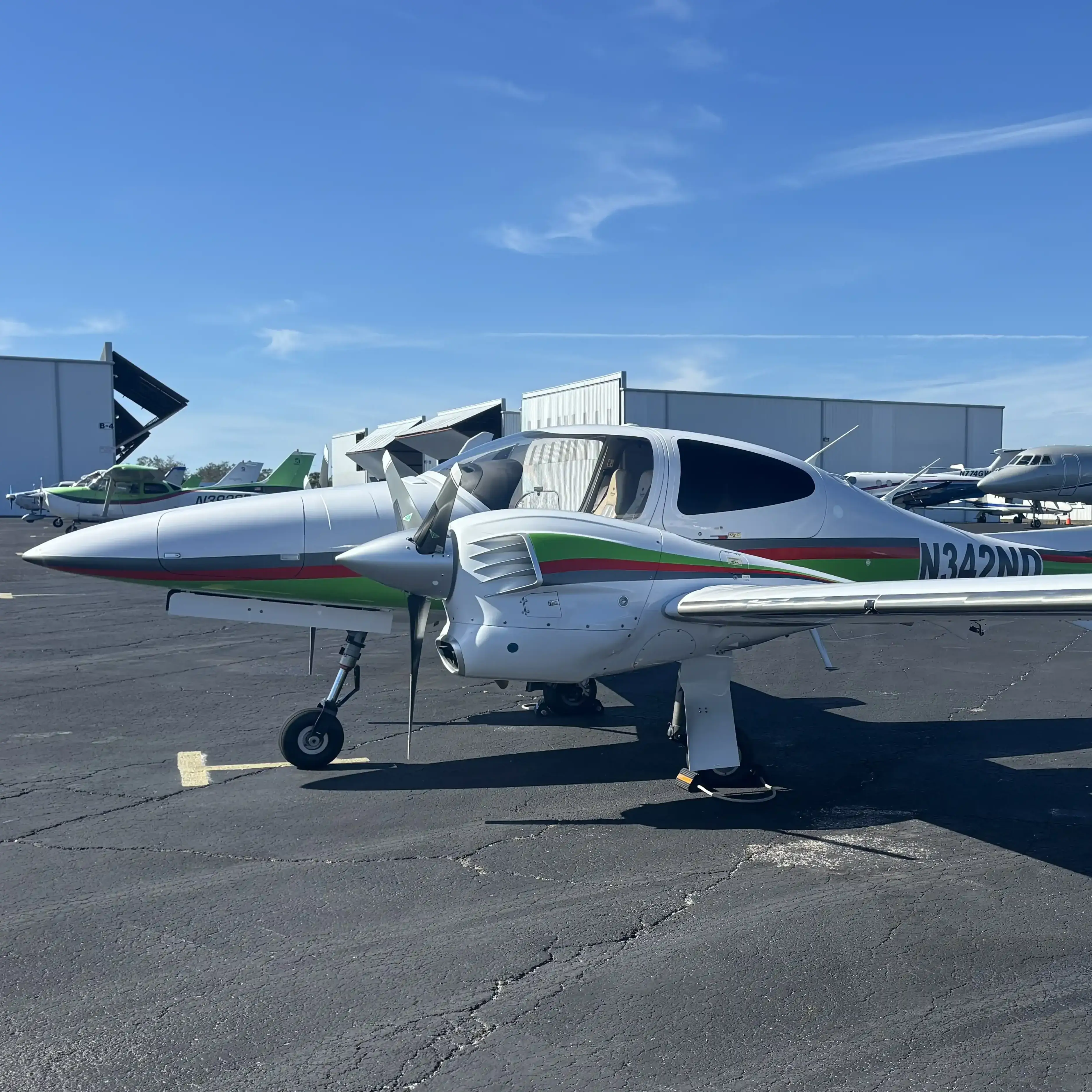 Side view of the Diamond DA42 aircraft