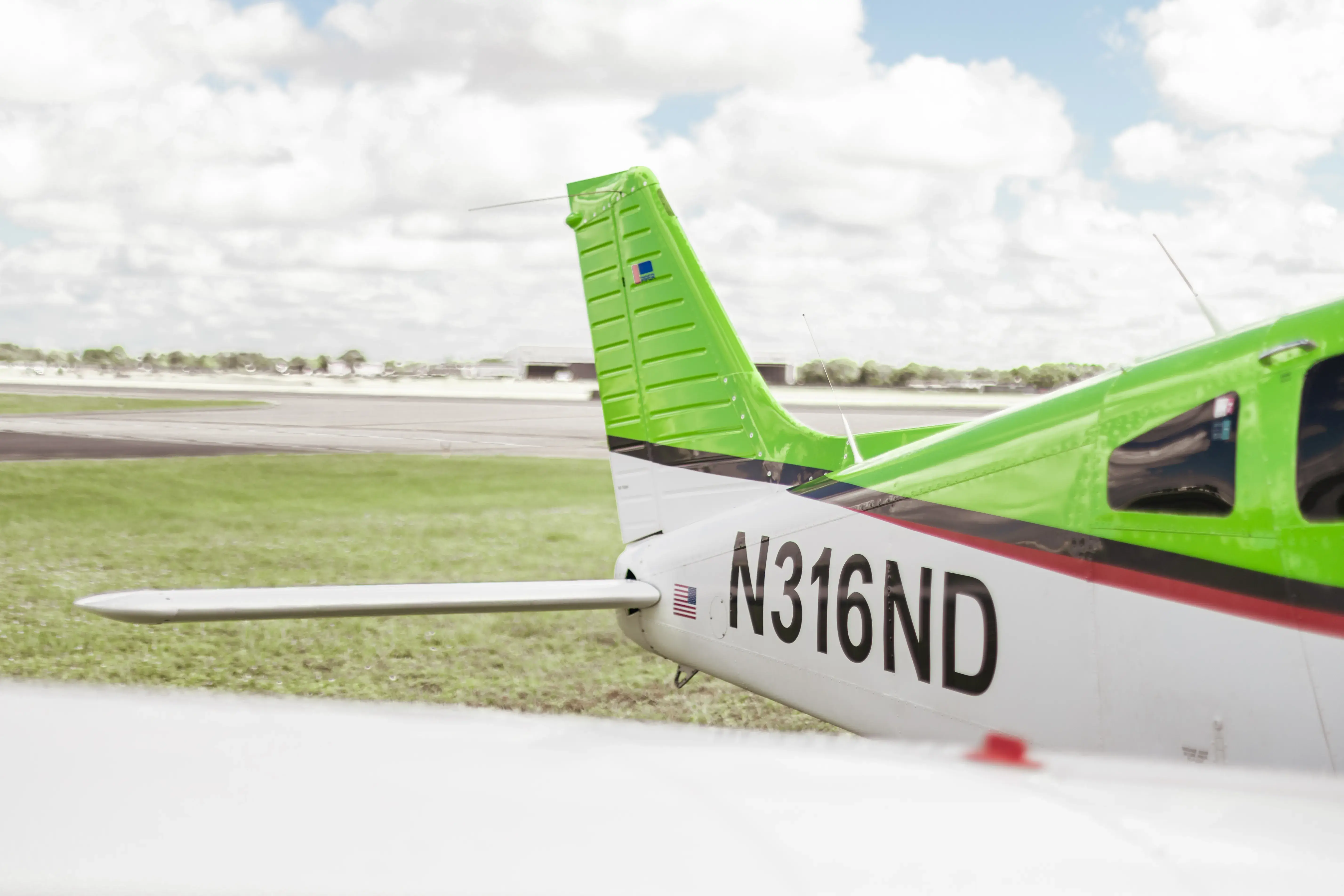 Piper Warrior PA-28-151's tail